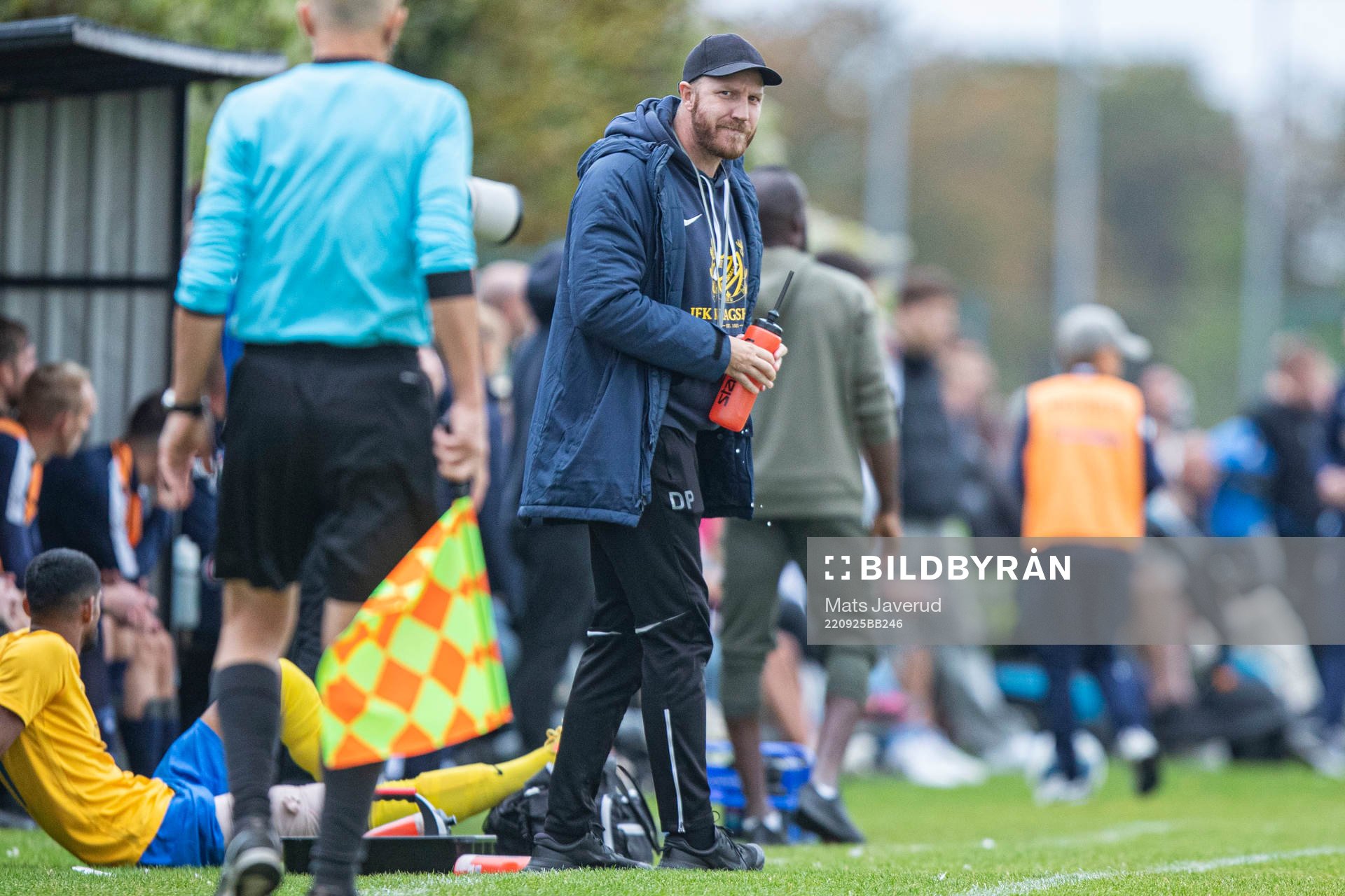 Klagshamns tränare Daniel Pode under fotbollsmatchen i Divison 4 Sydvästra mellan FC Trelleborg och Klagshamn den 25 september 2022 i Trelleborg. 