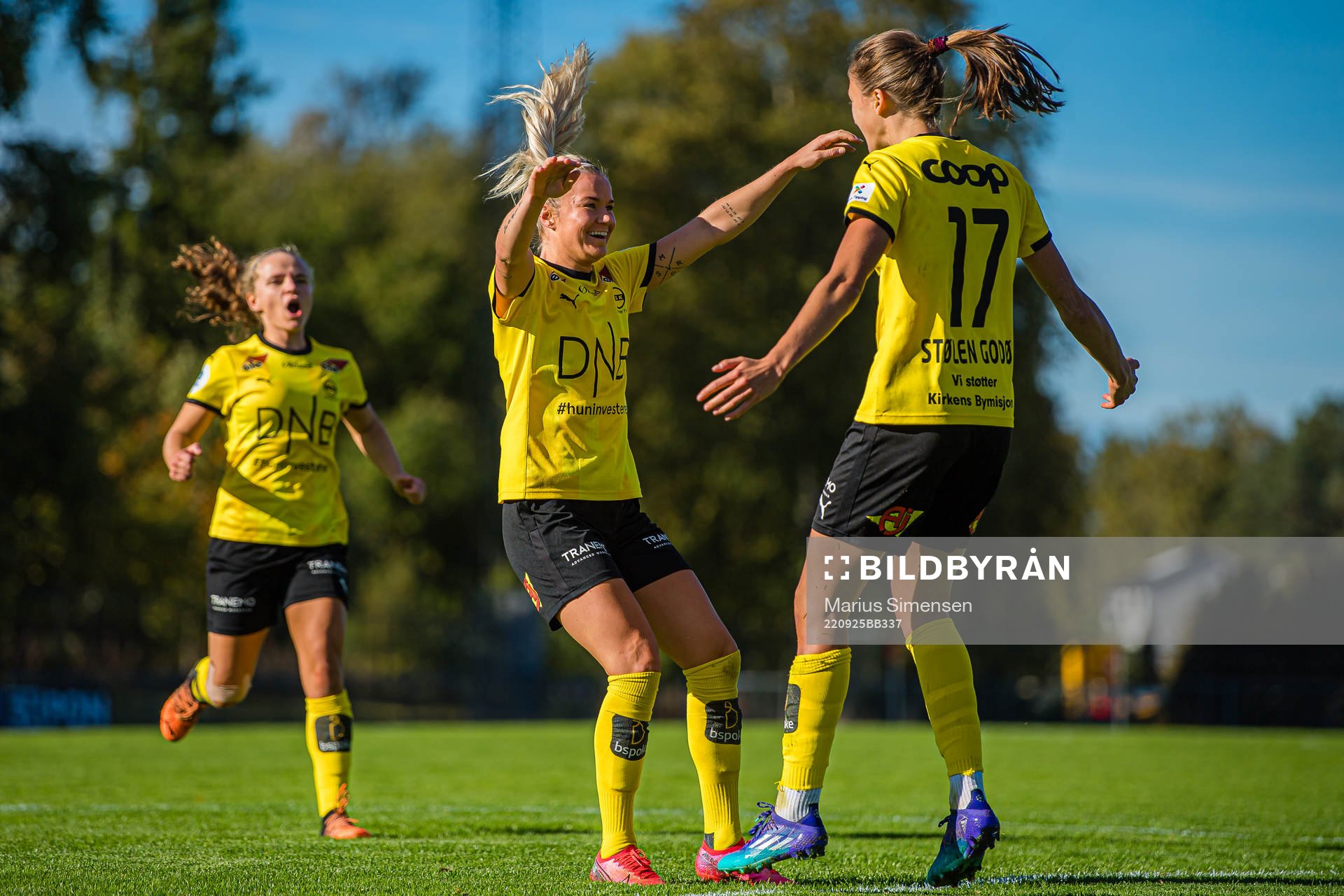Eva Amanda Johnsson Haahr of LSK Kvinner celebrates