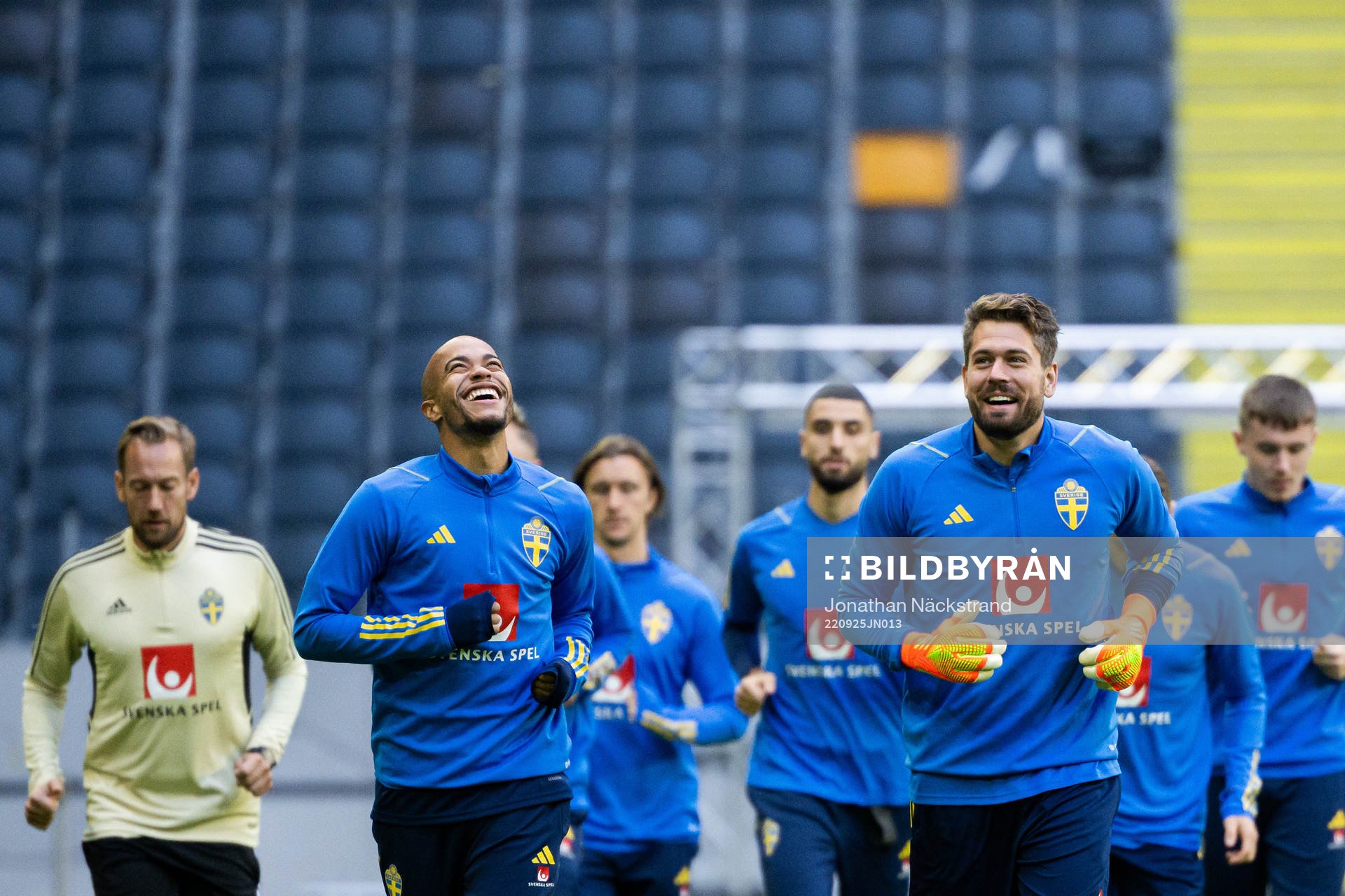Robin Quaison and goalkeeper Kristoffer Nordfeldt