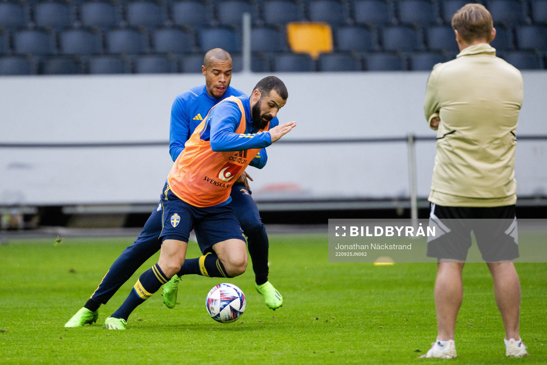 Robin Quaison and Mikael Ishak