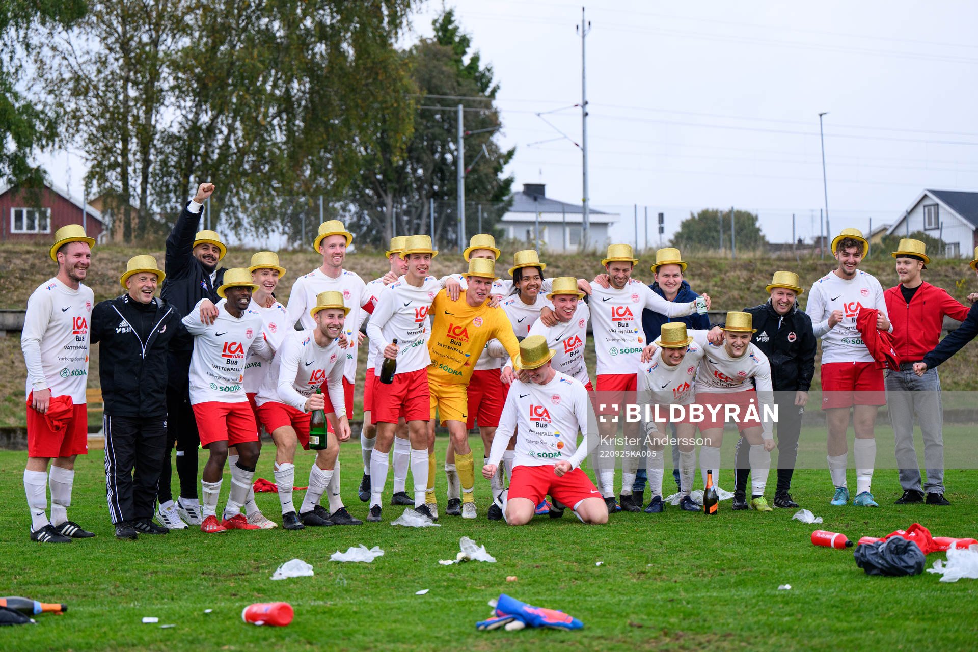 Buas spelare jublar