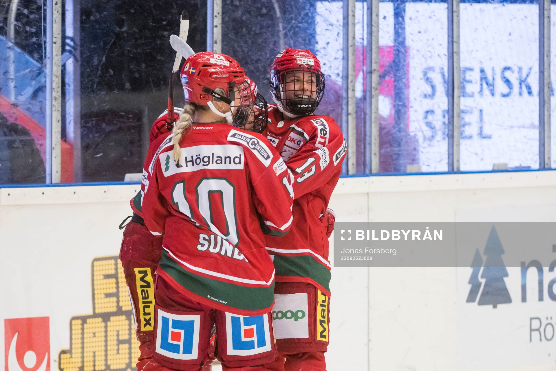 Modos Jaycee Magwood  gör det avgörande målet 2-1 Wilma