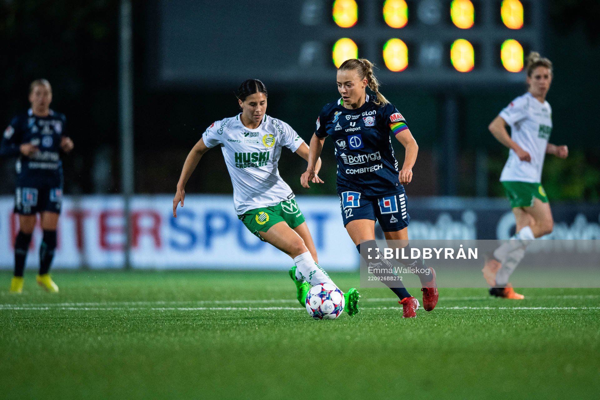 Hammarbys Kyra Cooney-Cross och Linköpings Olga Ahtinen