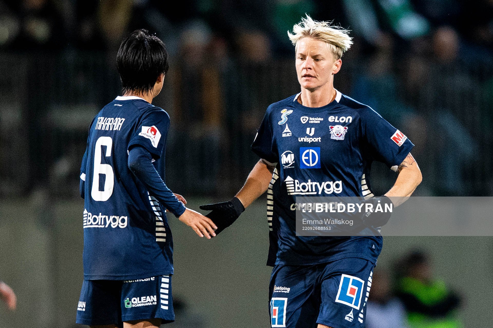 Linköpings Saori Takarada och Nilla Fischer