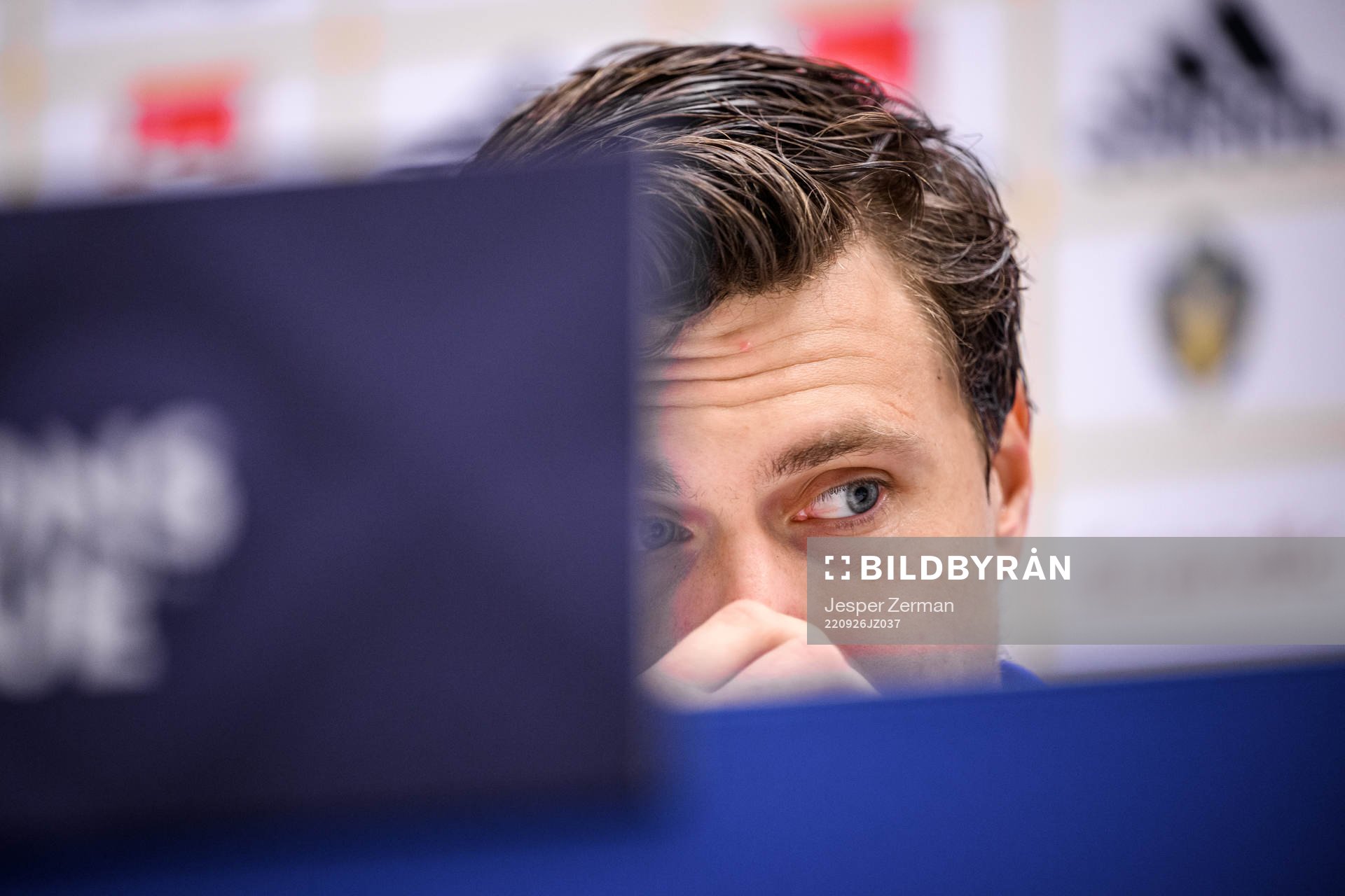 Victor Nilsson Lindelöf at a press conference