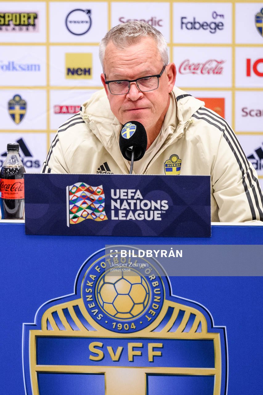 Head coach Janne Andersson at a press conference