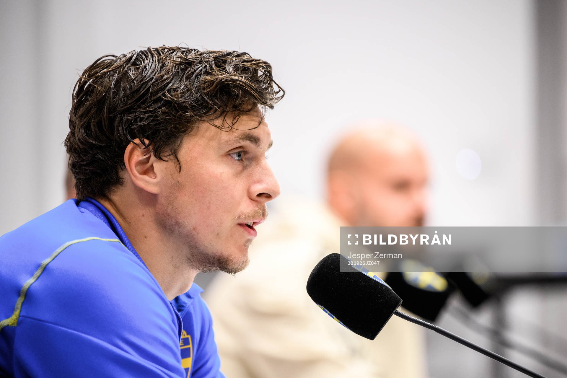Victor Nilsson Lindelöf at a press conference