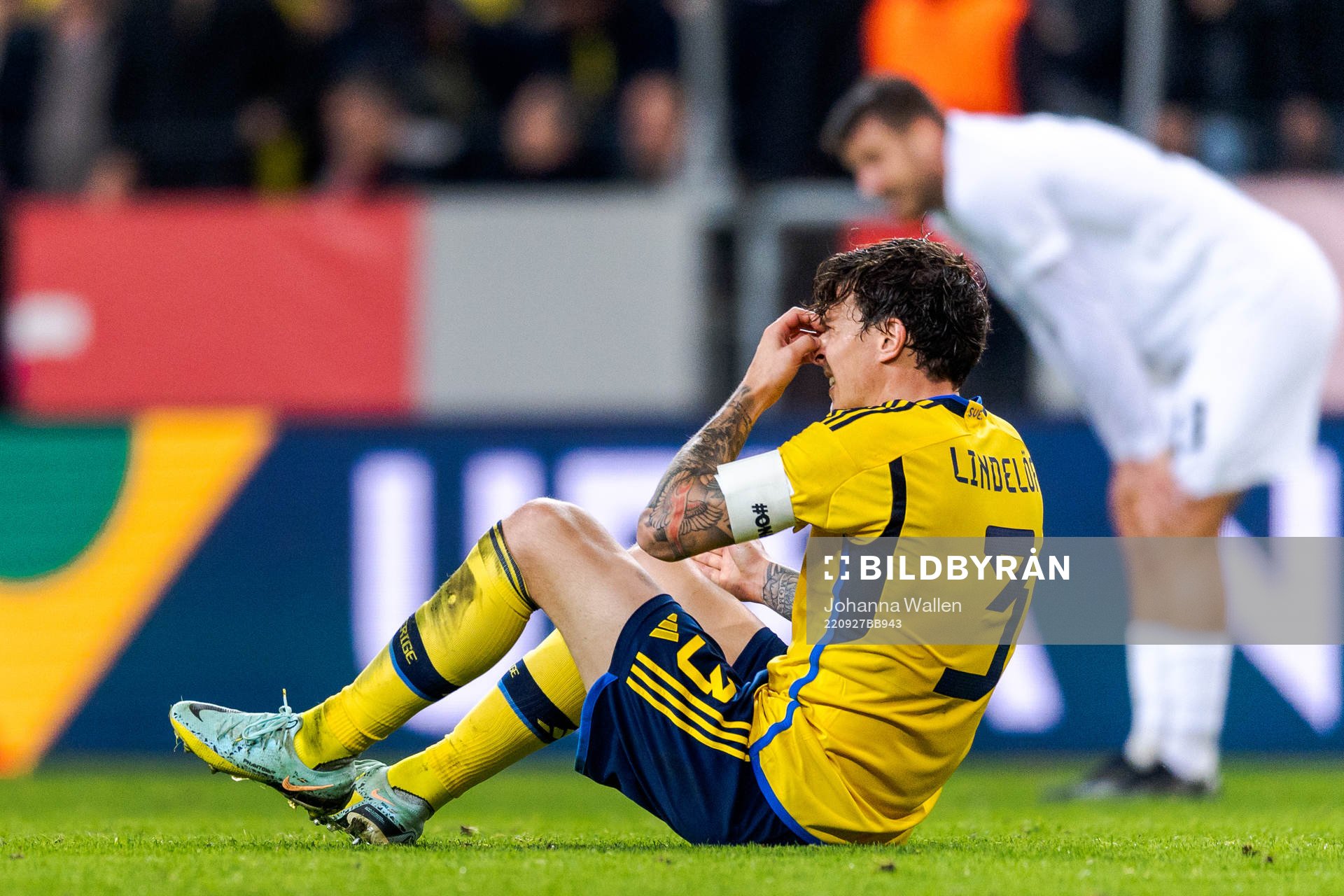 Victor Nilsson Lindelöf of Sweden looks dejected