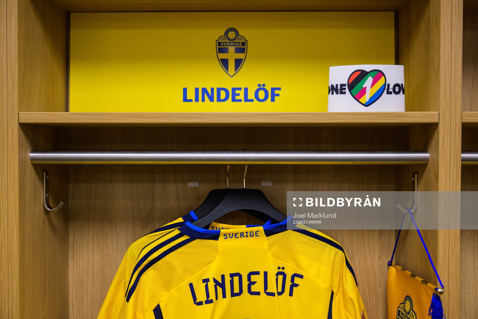 Jersey of Victor Nilsson Lindelöf in the dressing room of