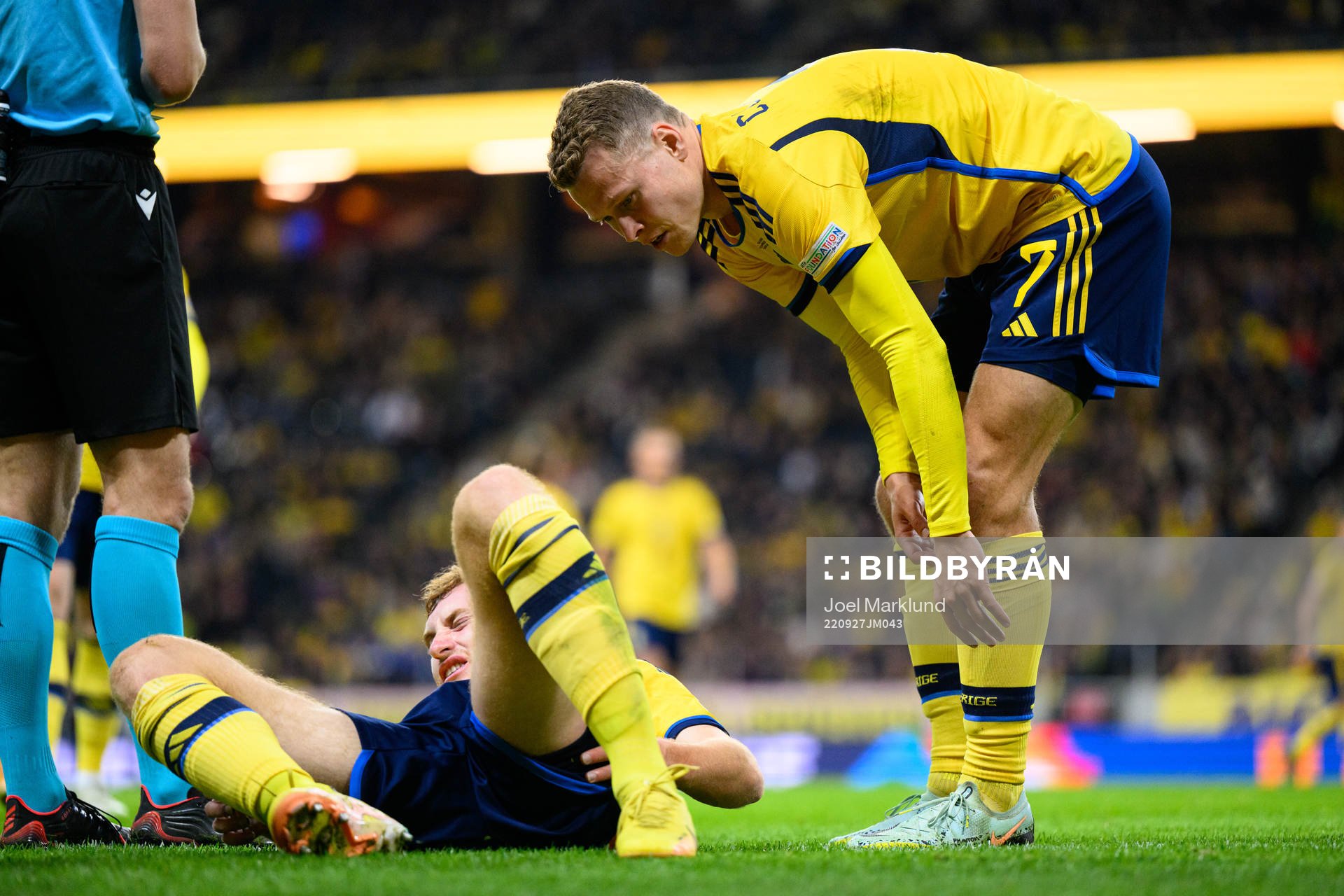 Dejan Kulusevski of Sweden and Viktor Claesson