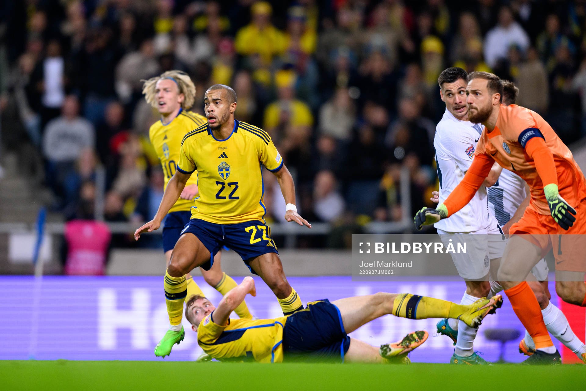 Emil Forsberg, Robin Quaison and Dejan Kulusevski of Sweden