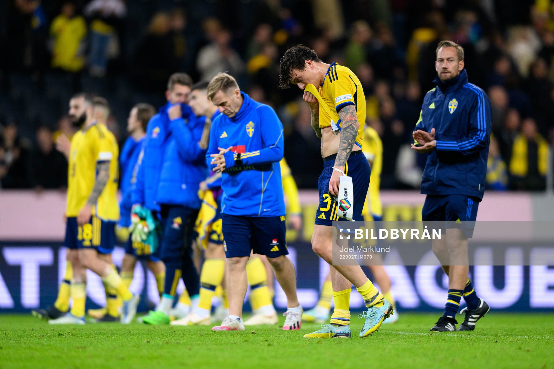 Victor Nilsson Lindelöf of Sweden looks dejected