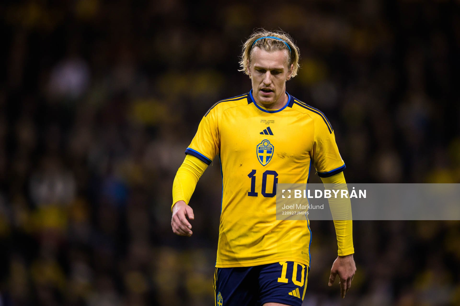 Emil Forsberg of Sweden looks dejected