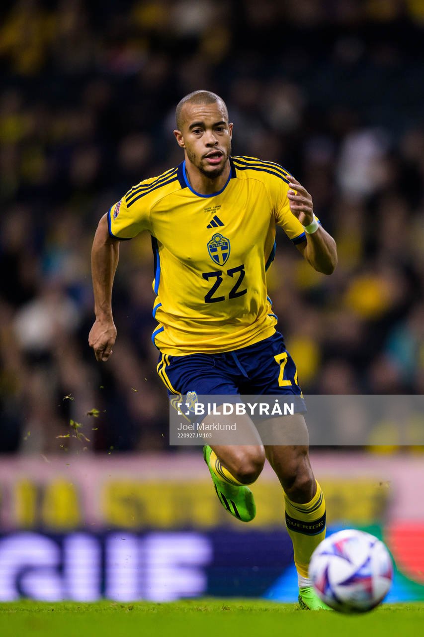 Robin Quaison of Sweden