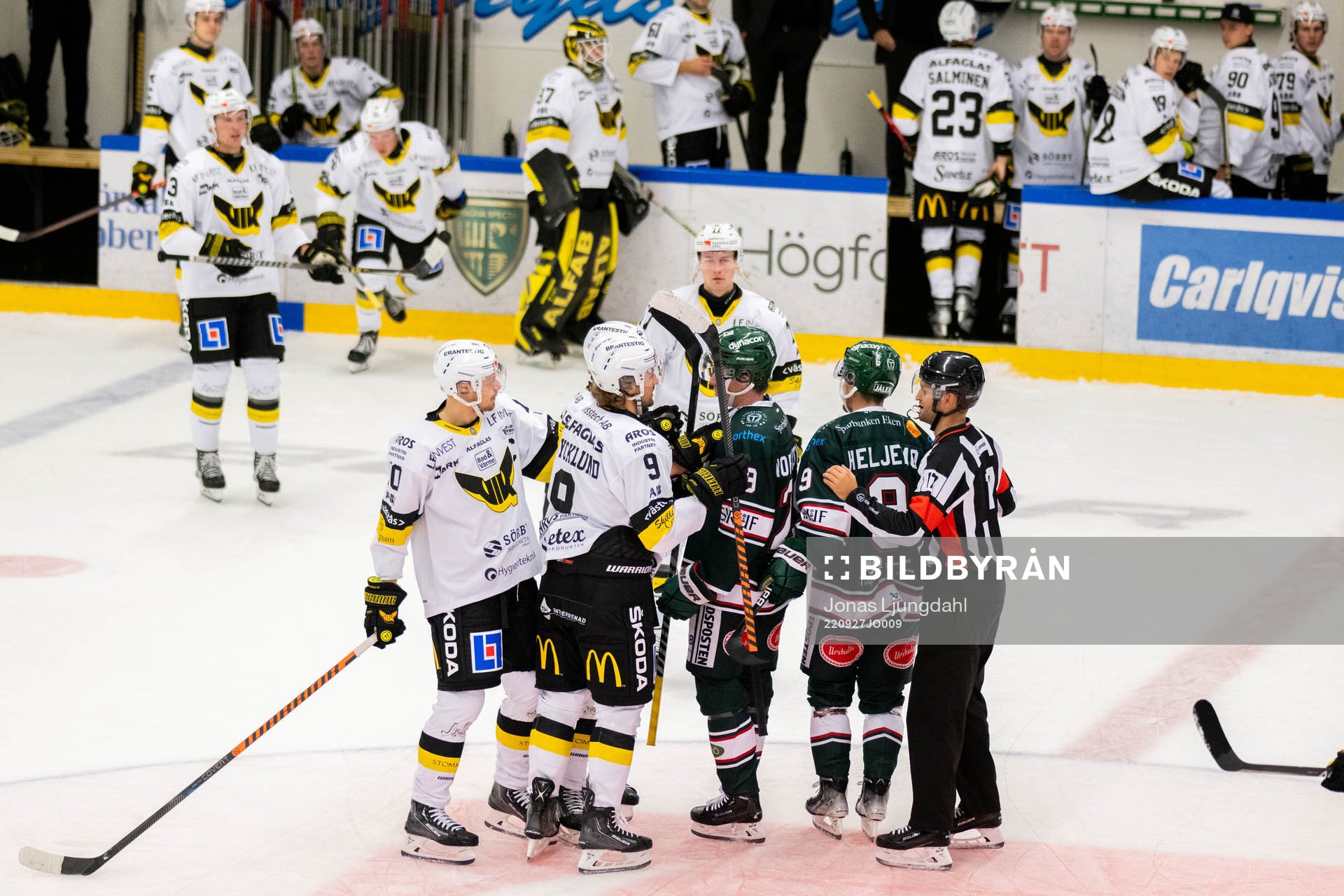 Irriterat mellan Västerås Jimmie Jansson och Mikael