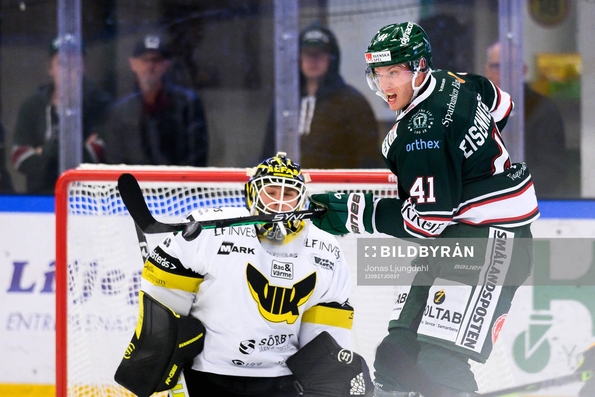 Tingsryds Maximilian Eisenmenger oroar framför Västerås