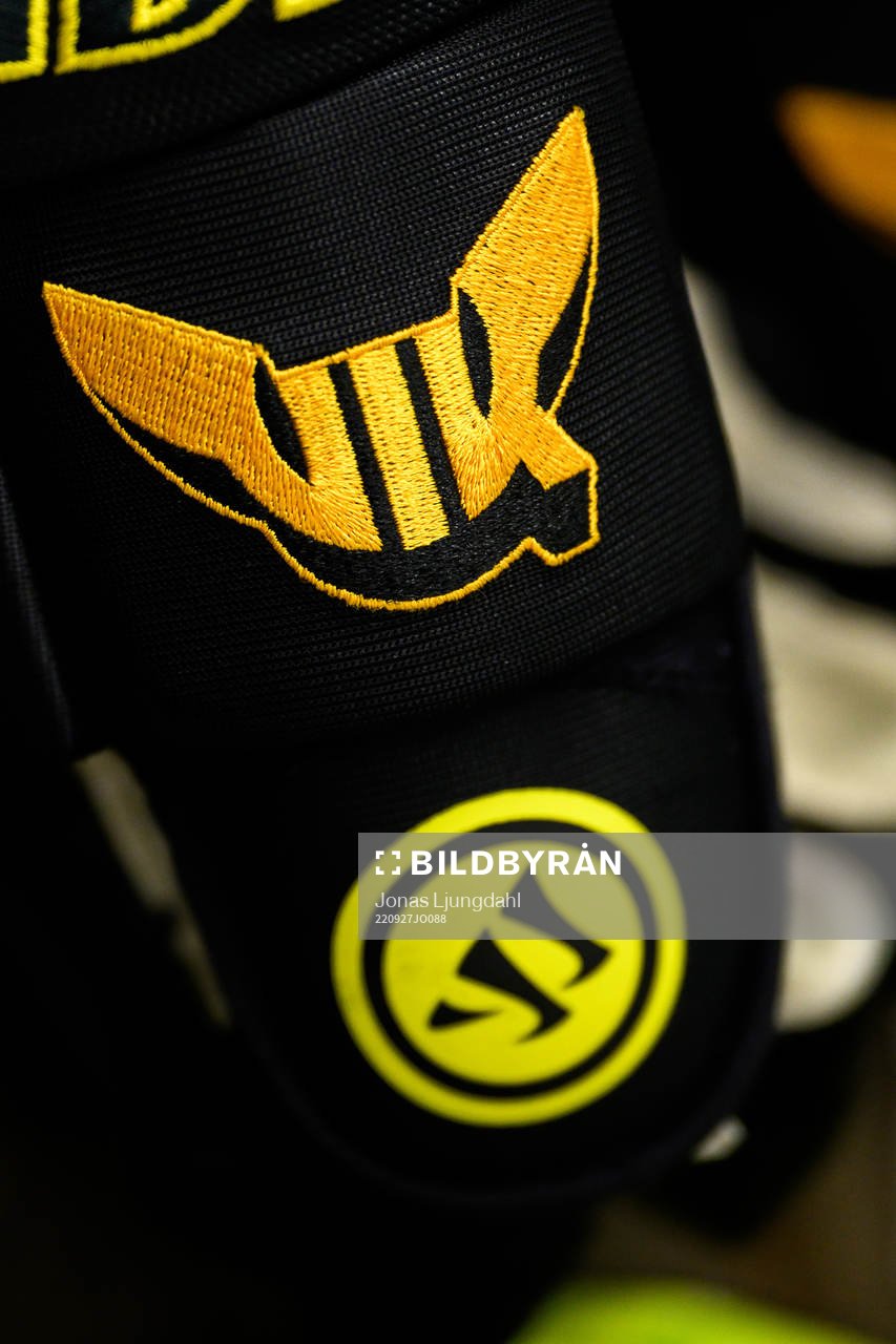 Hockeyhandske med Västerås klubbmärke