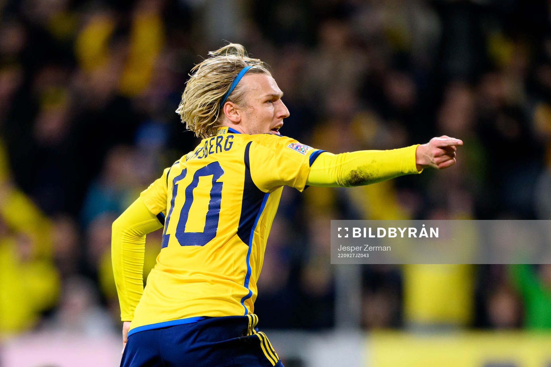 Emil Forsberg of Sweden celebrates