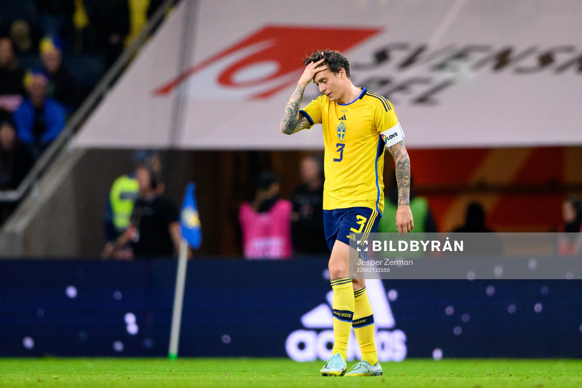 Victor Nilsson Lindelöf of Sweden looks dejected