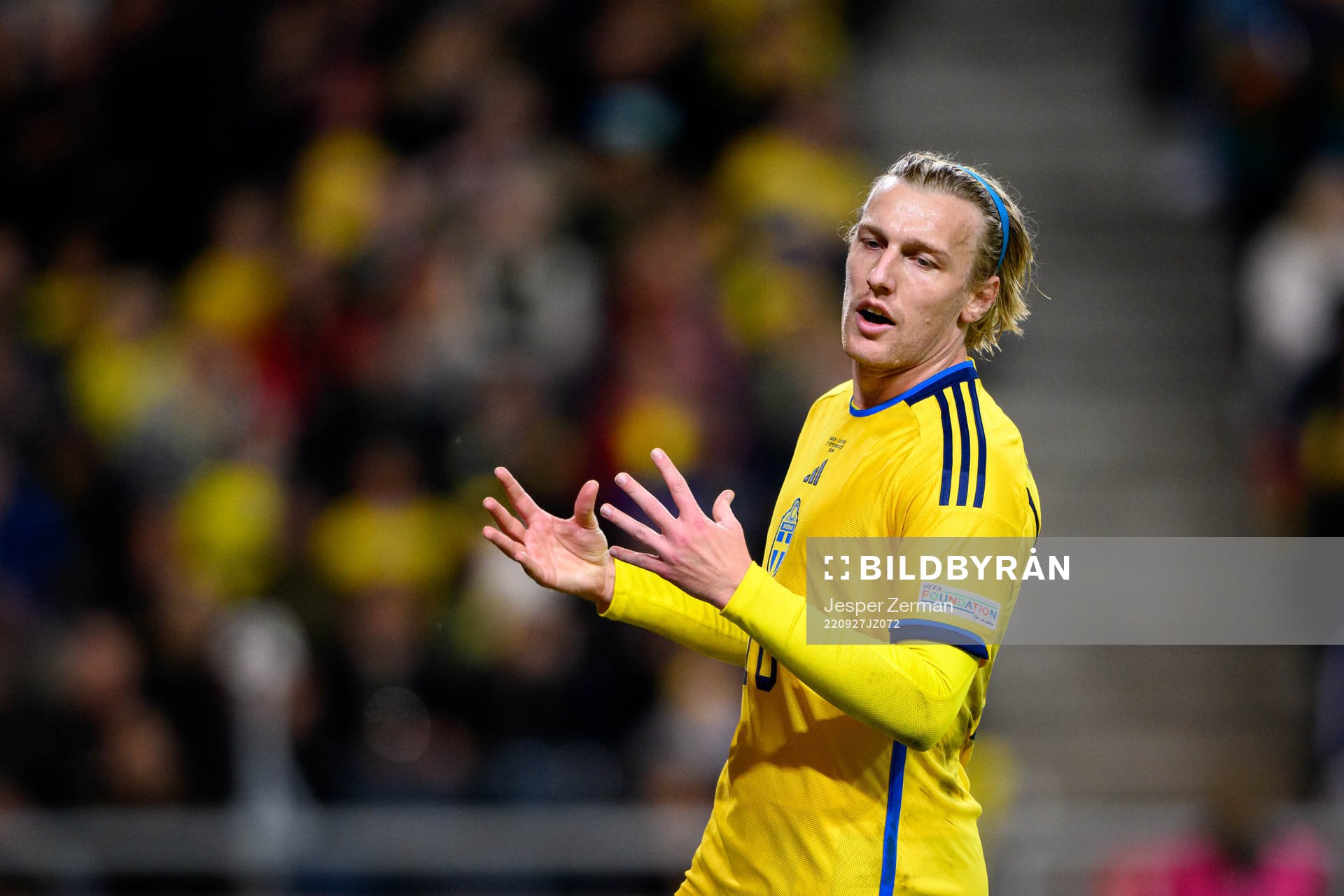 Emil Forsberg of Sweden looks dejected