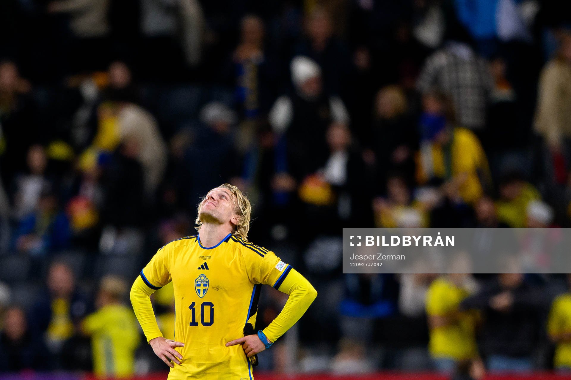 Emil Forsberg of Sweden looks dejected