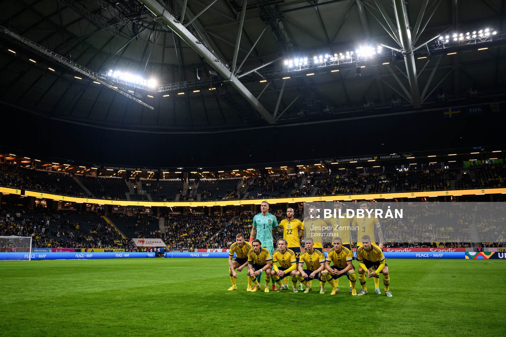 goalkeeper Robin Olsen, Robin Quaison, Jesper Karlström, Isak Hien, Victor Nilsson Lindelöf, Dejan Kulusevski, Kristoffer Olsson, Emil Forsberg, Joel Andersson, Ludwig Augustinsson and Viktor Claesson of Sweden pose for a photo ahead of the Nations League football match between Sweden and Slovenia on September 27, 2022 in Stockholm.