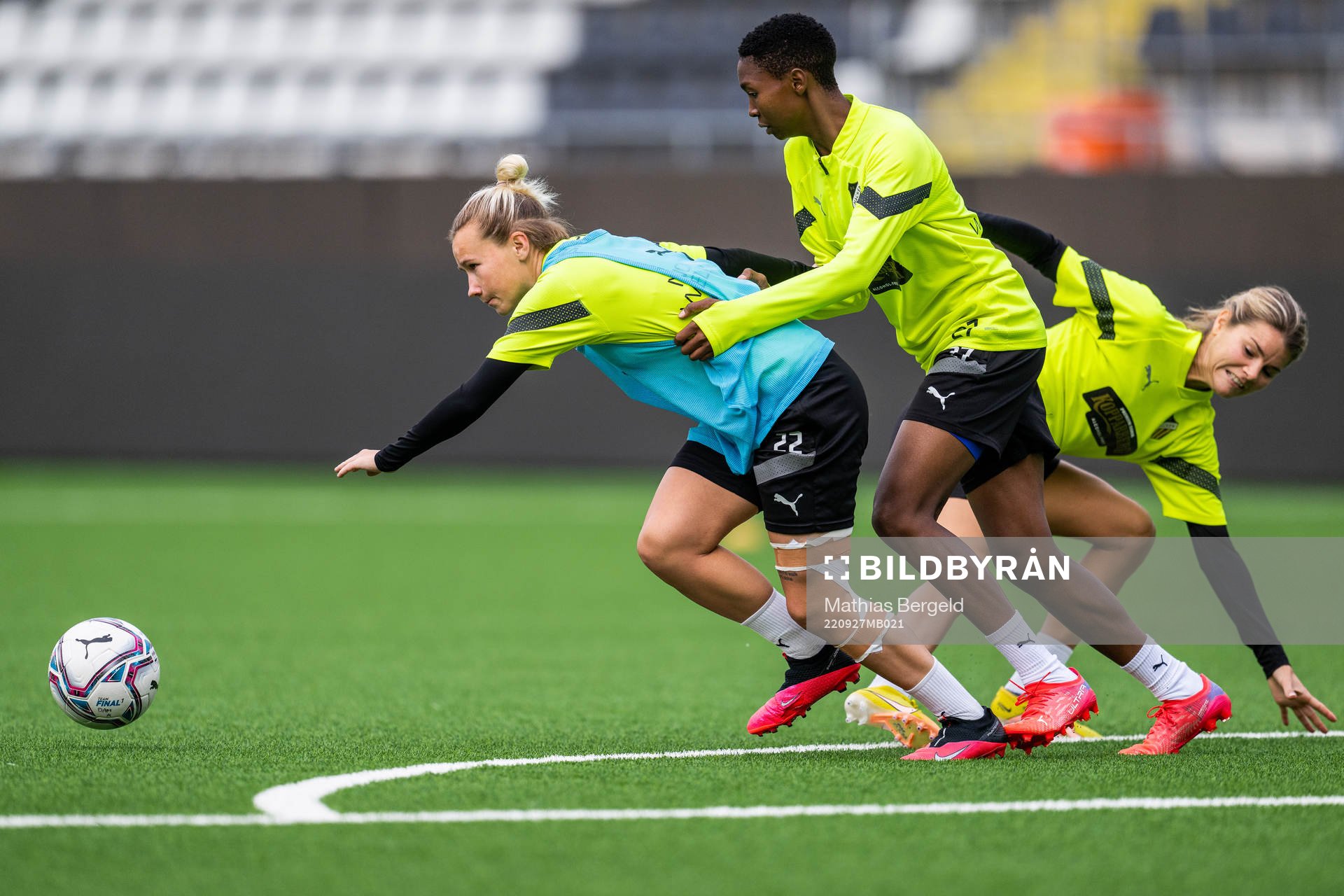Marika Bergman Lundin, Aisha Ahmed Abdulle and Andrine