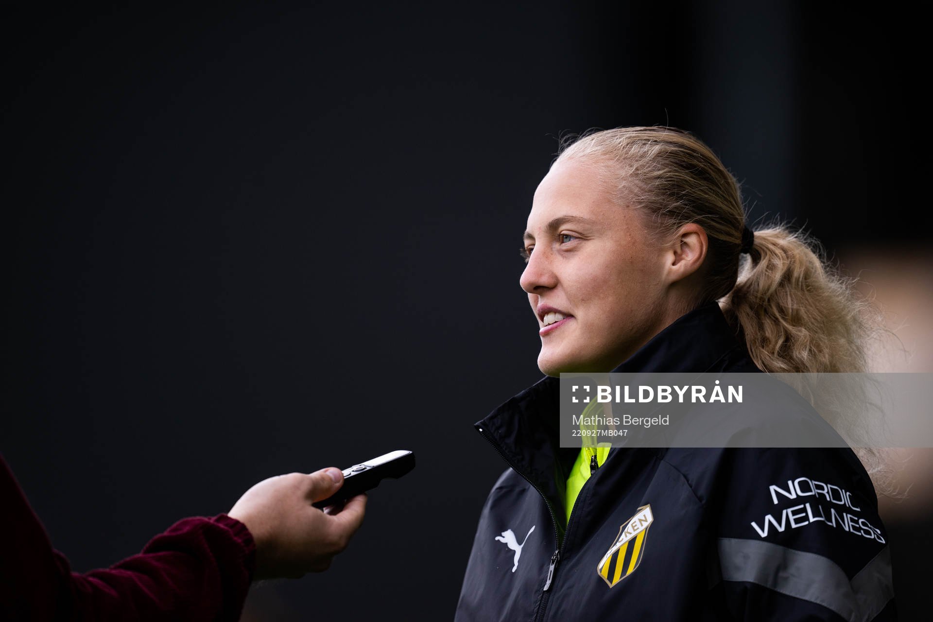 Elma Junttila Nelhage is interviewed