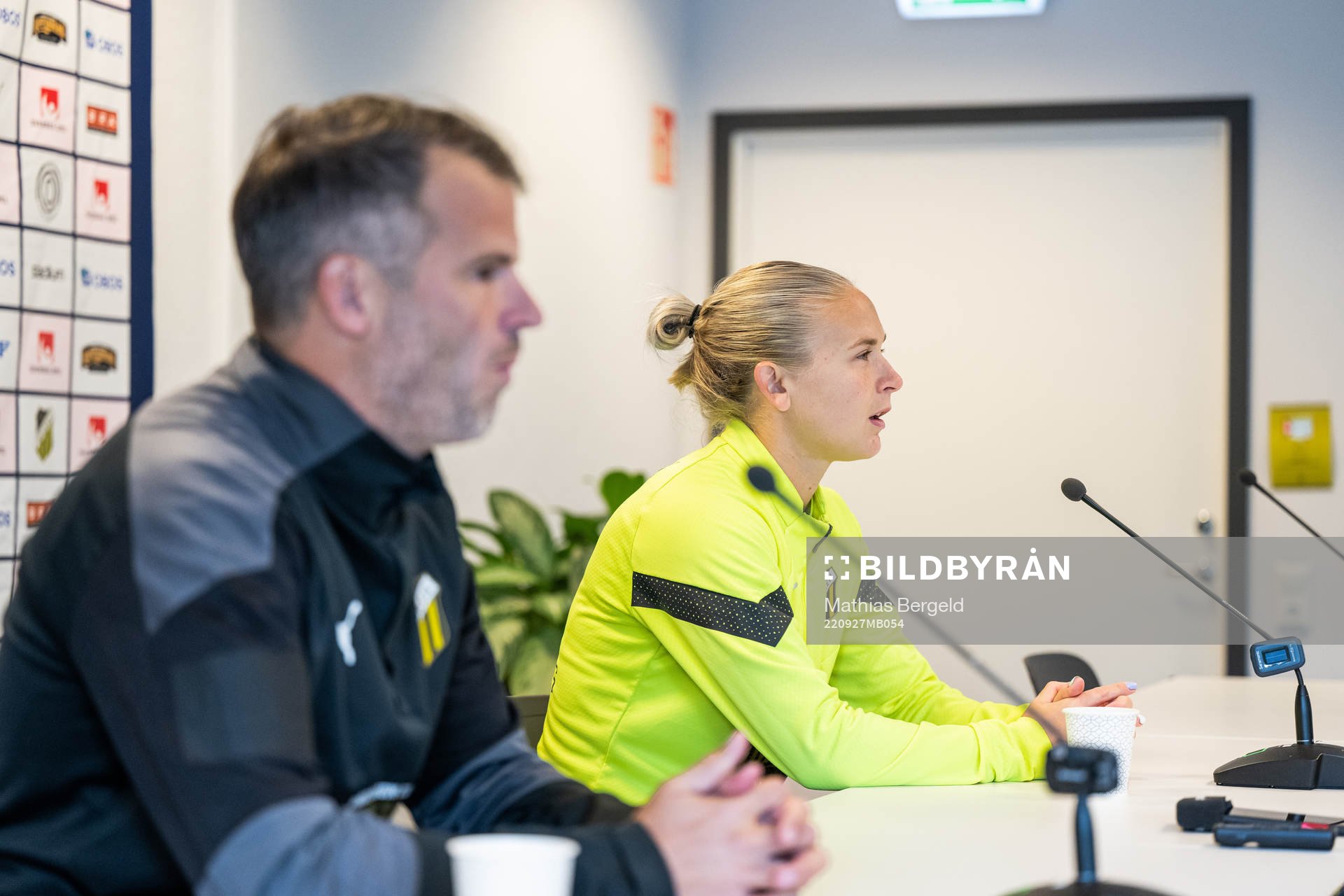 Head coach Robert Vilahamn and Filippa Curmark