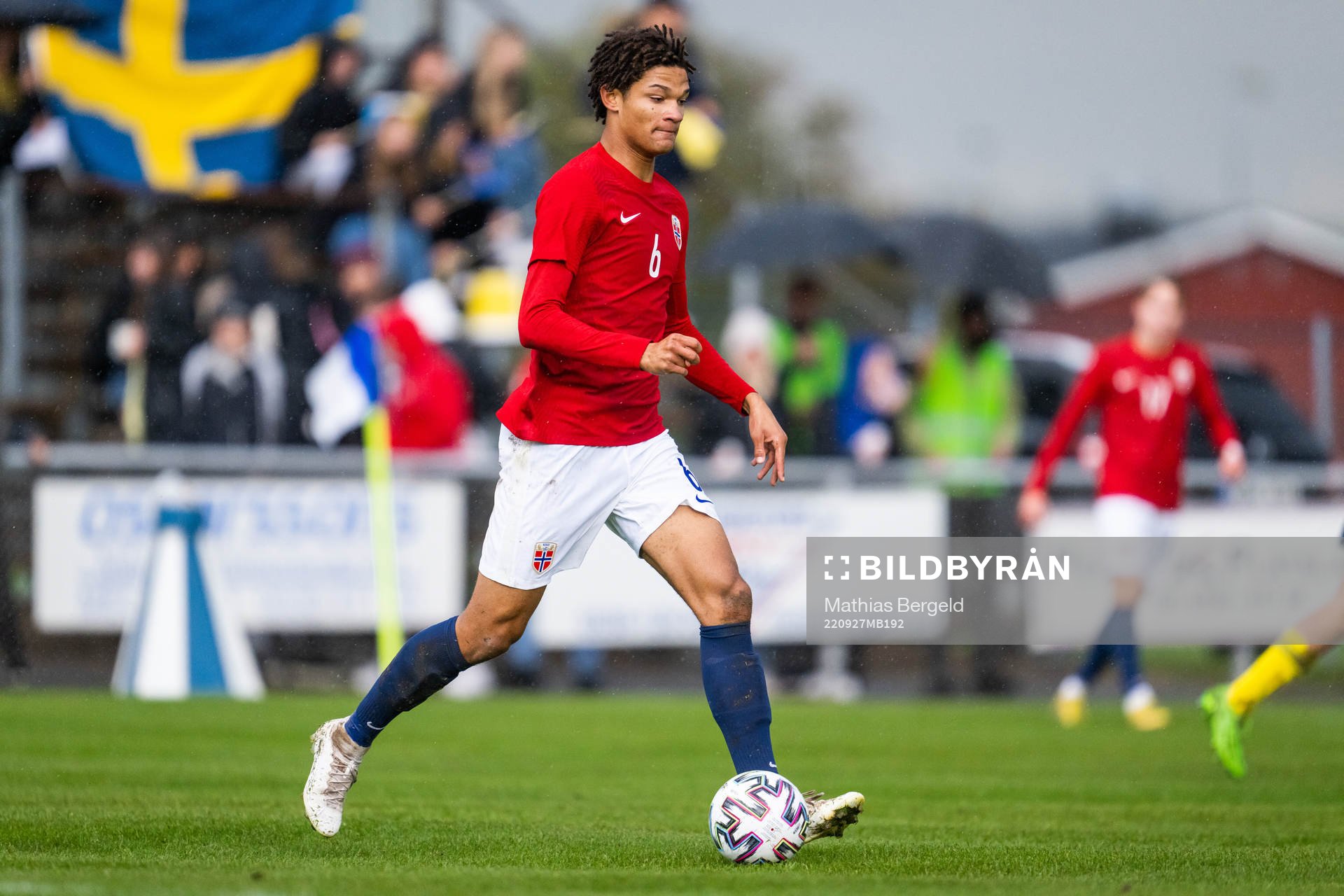 Norges Alwande Roaldsøy under P18-landskampen i fotboll mellan Sverige och Norge den 27 september 2022 i Mellerud. 