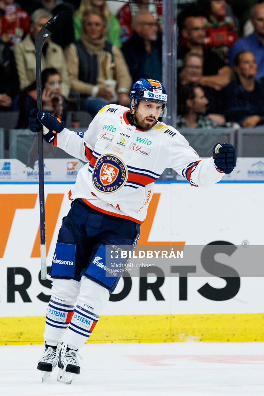 Växjös Lukas Bengtsson jublar