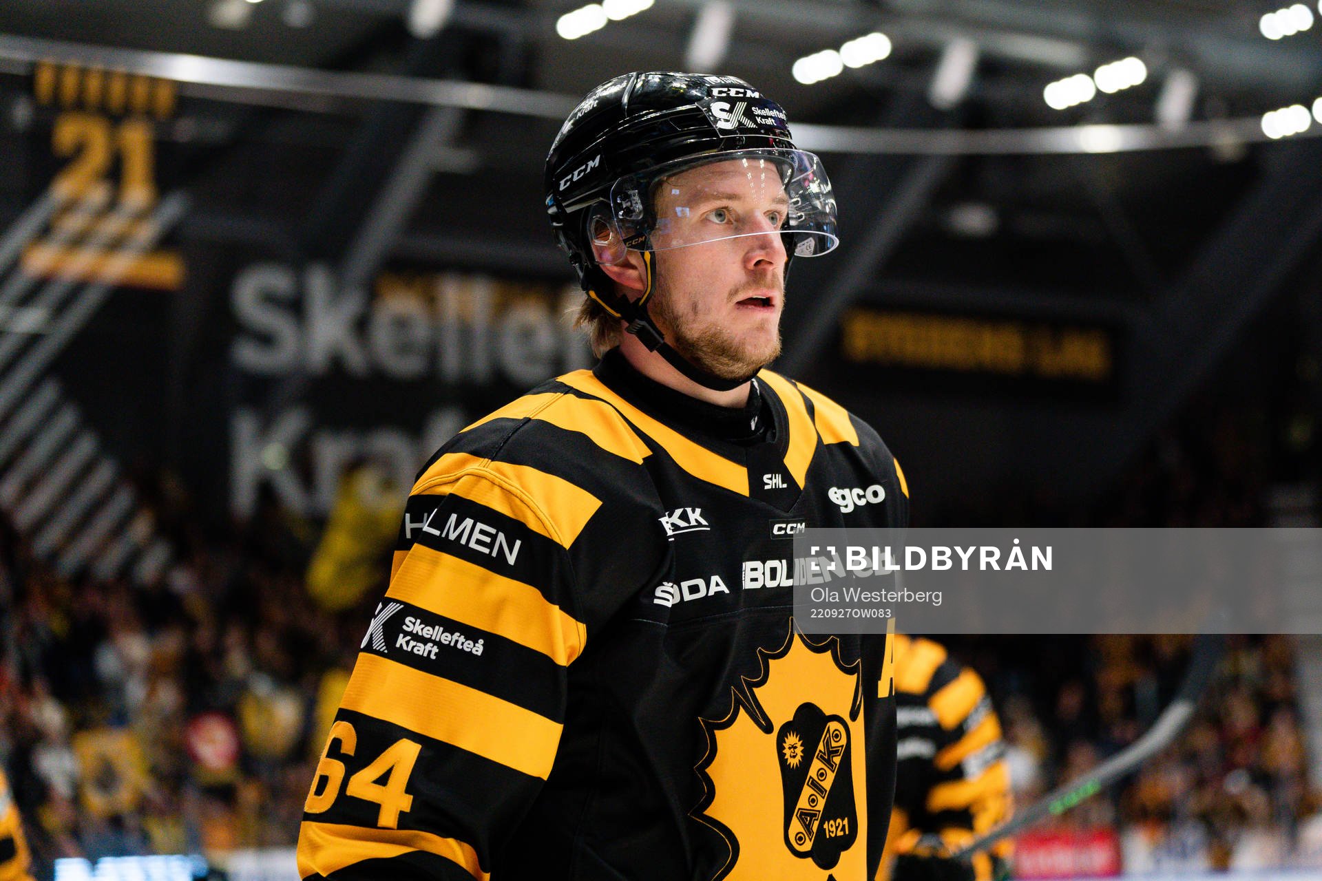 Skellefteås Jonathan Pudas  jublar