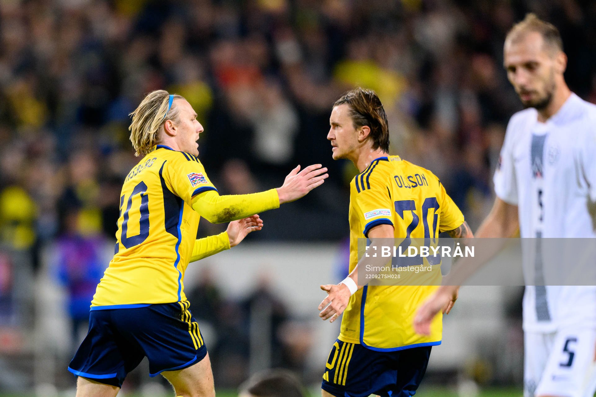 Emil Forsberg of Sweden celebrates