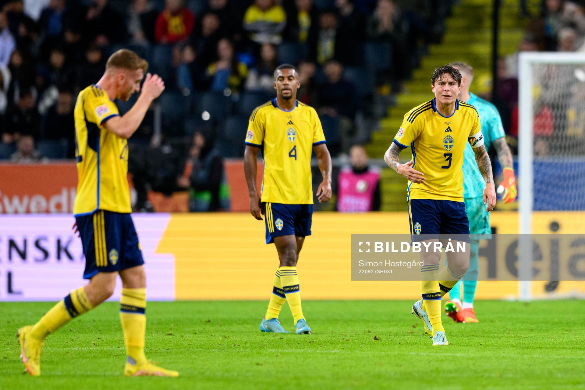 Dejan Kulusevski, Isak Hien and Victor Nilsson Lindelöf