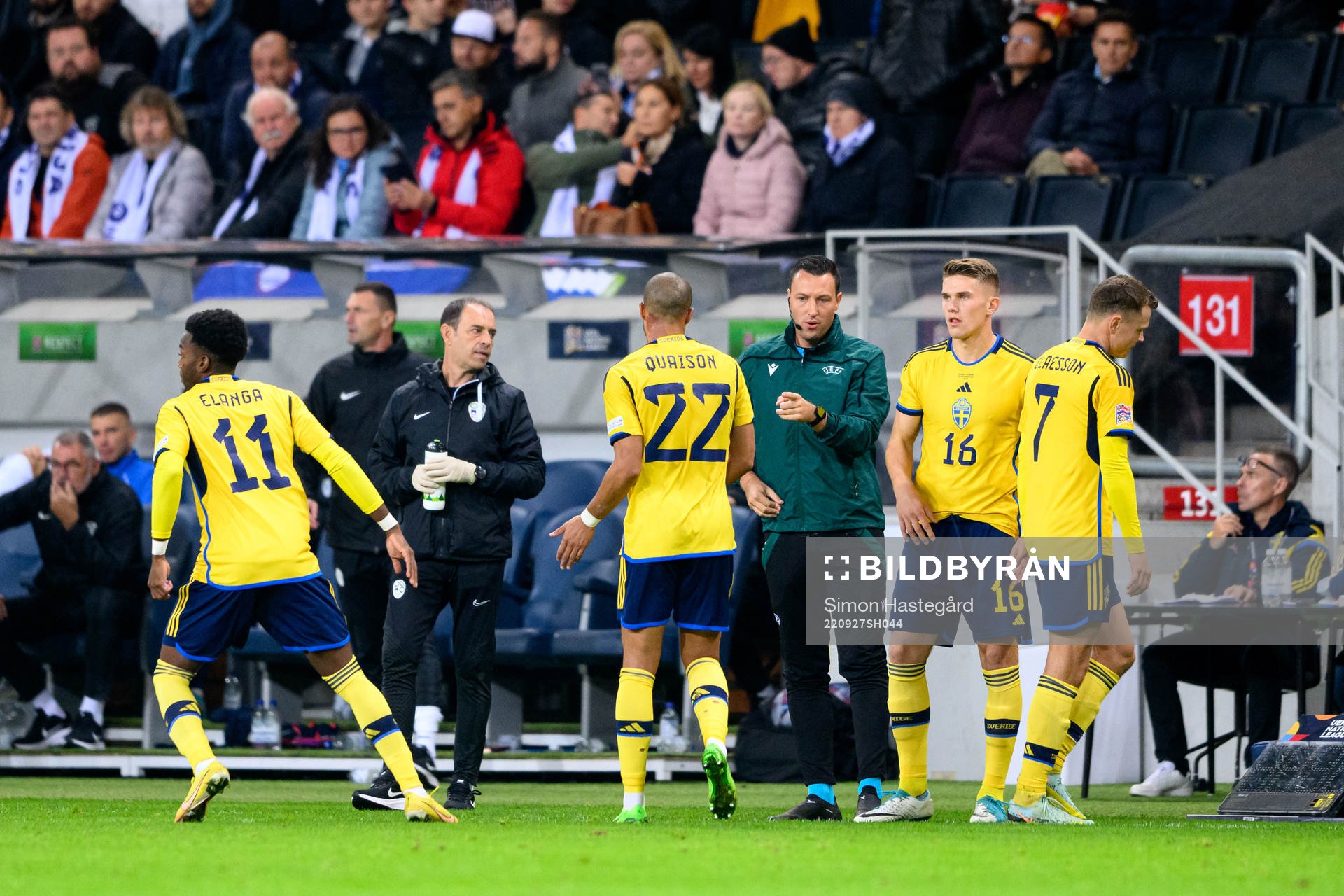 Robin Quaison and Viktor Claesson of Sweden are replaced by