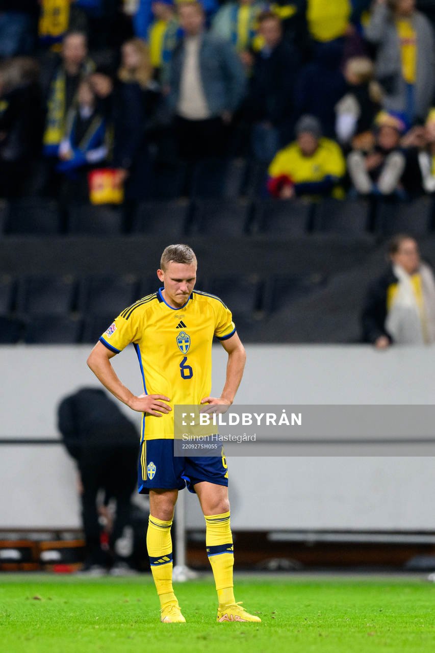 Ludwig Augustinsson of Sweden looks dejected