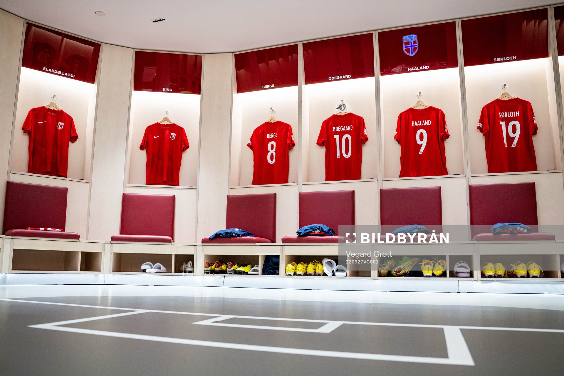 The kits of Sander Berge, Martin Ødegaard, Erling Braut
