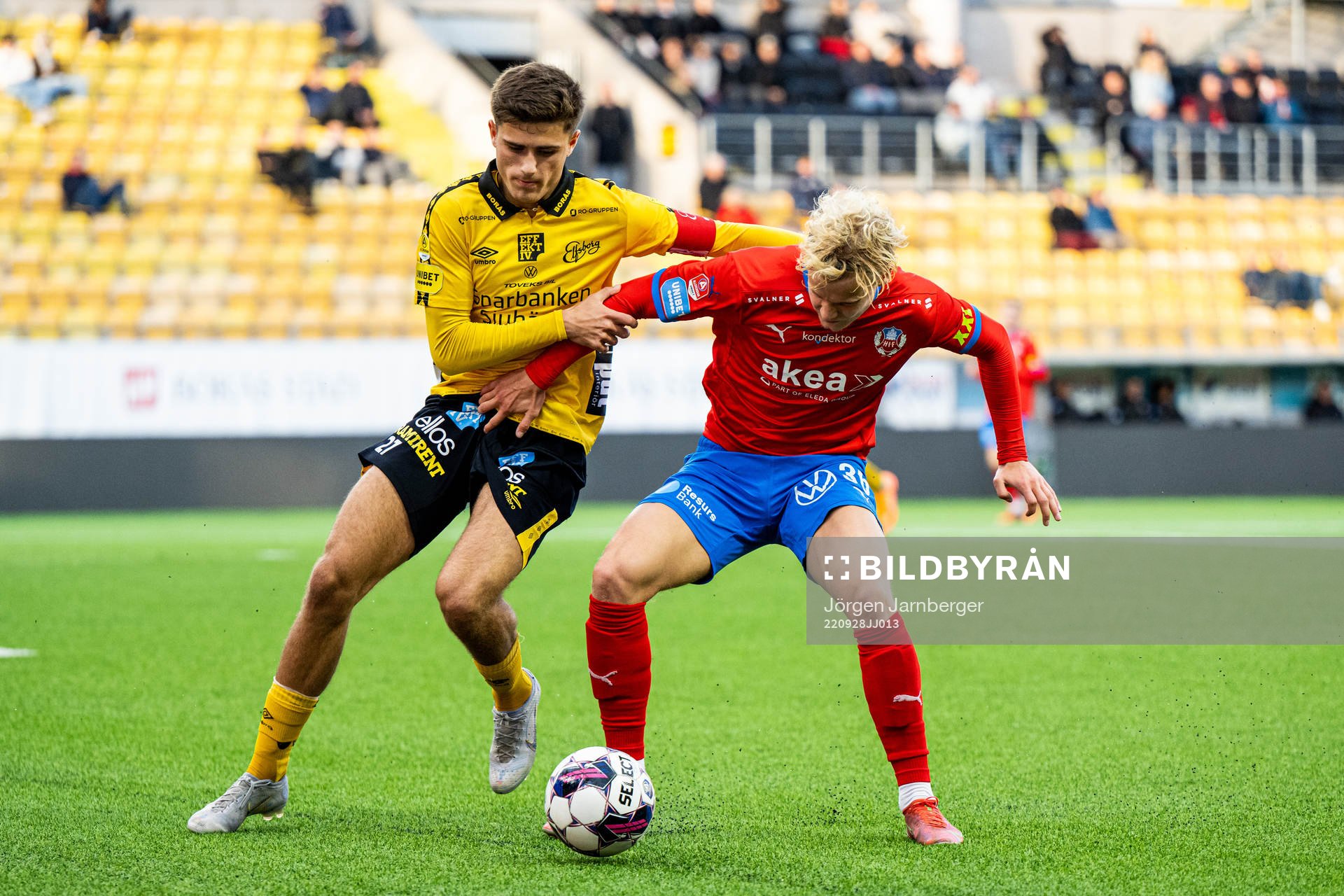Elfsborgs Besfort Zeneli och Helsingborgs Elmar Lindkvist