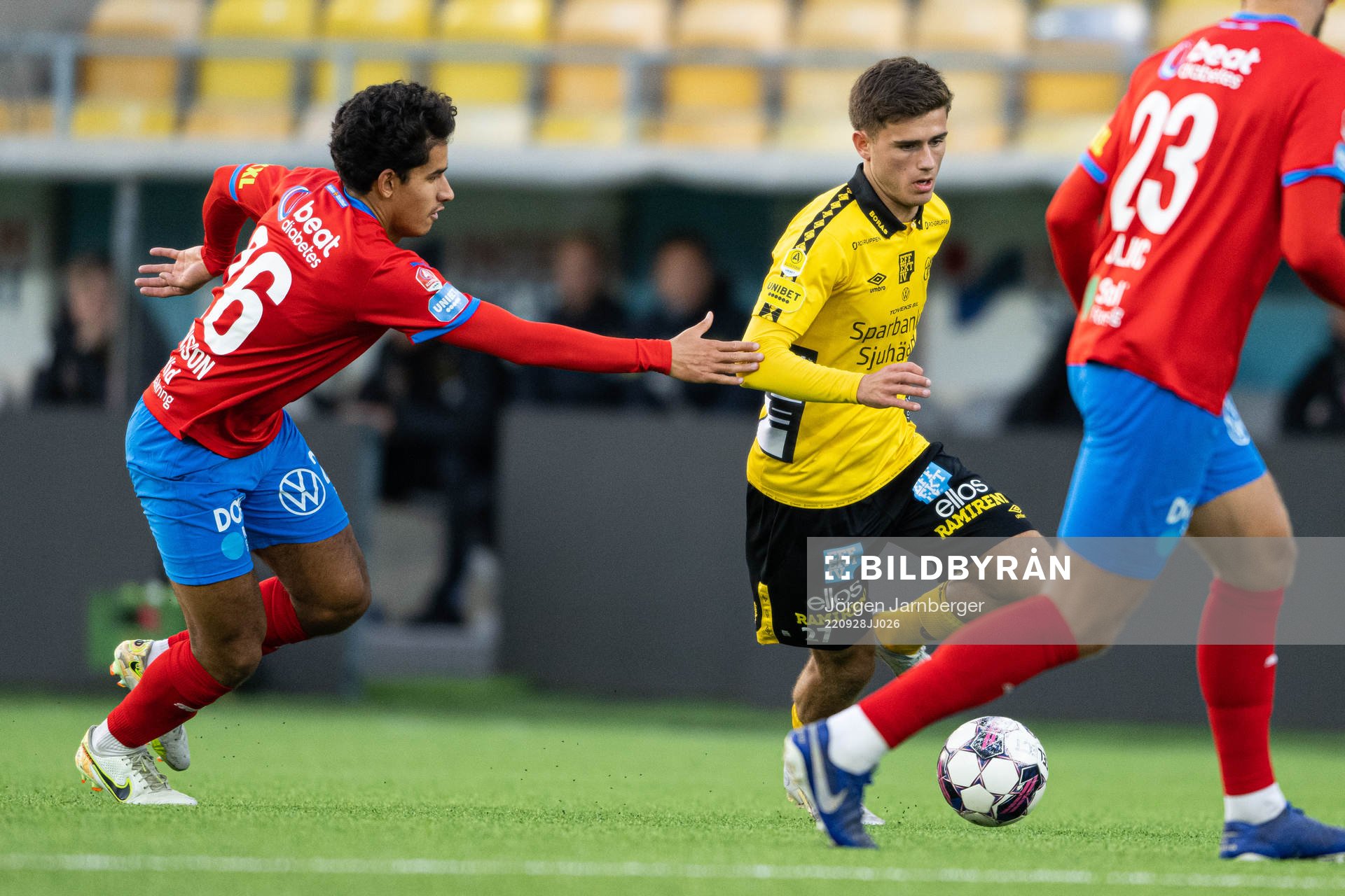 Helsingborgs Victor Göransson och Elfsborgs Besfort Zeneli