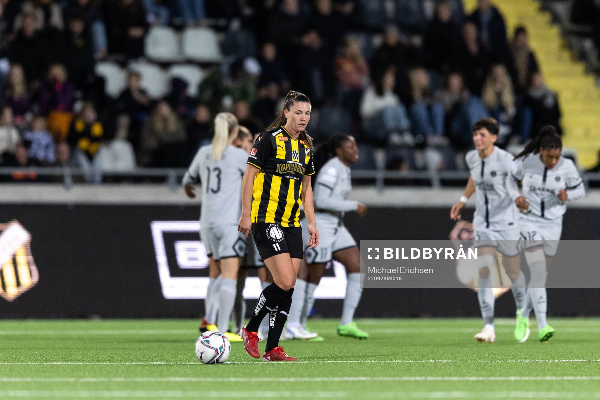 Pauline Hammarlund of Häcken looks dejected