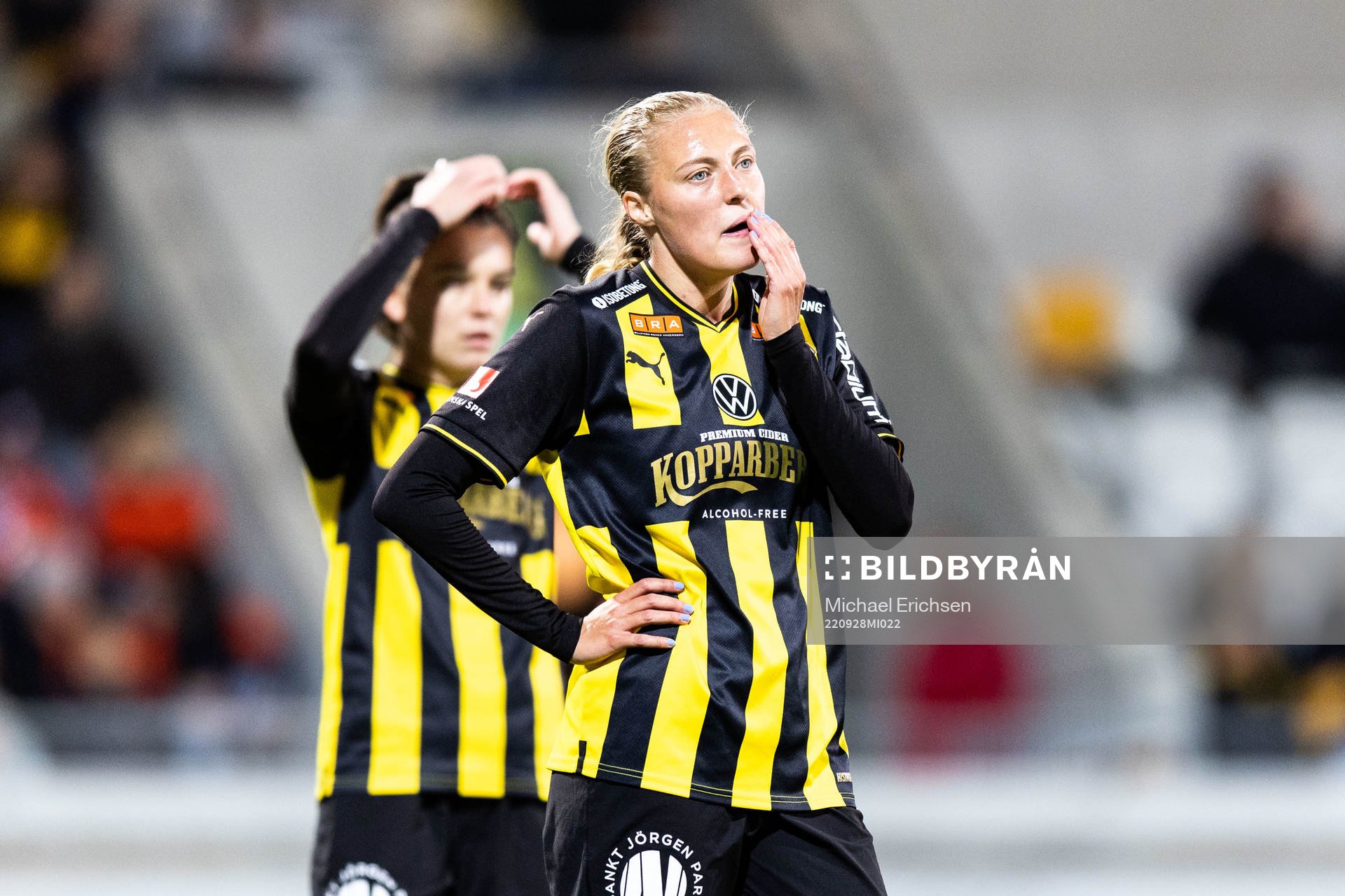 Elma Junttila Nelhage of Häcken looks dejected
