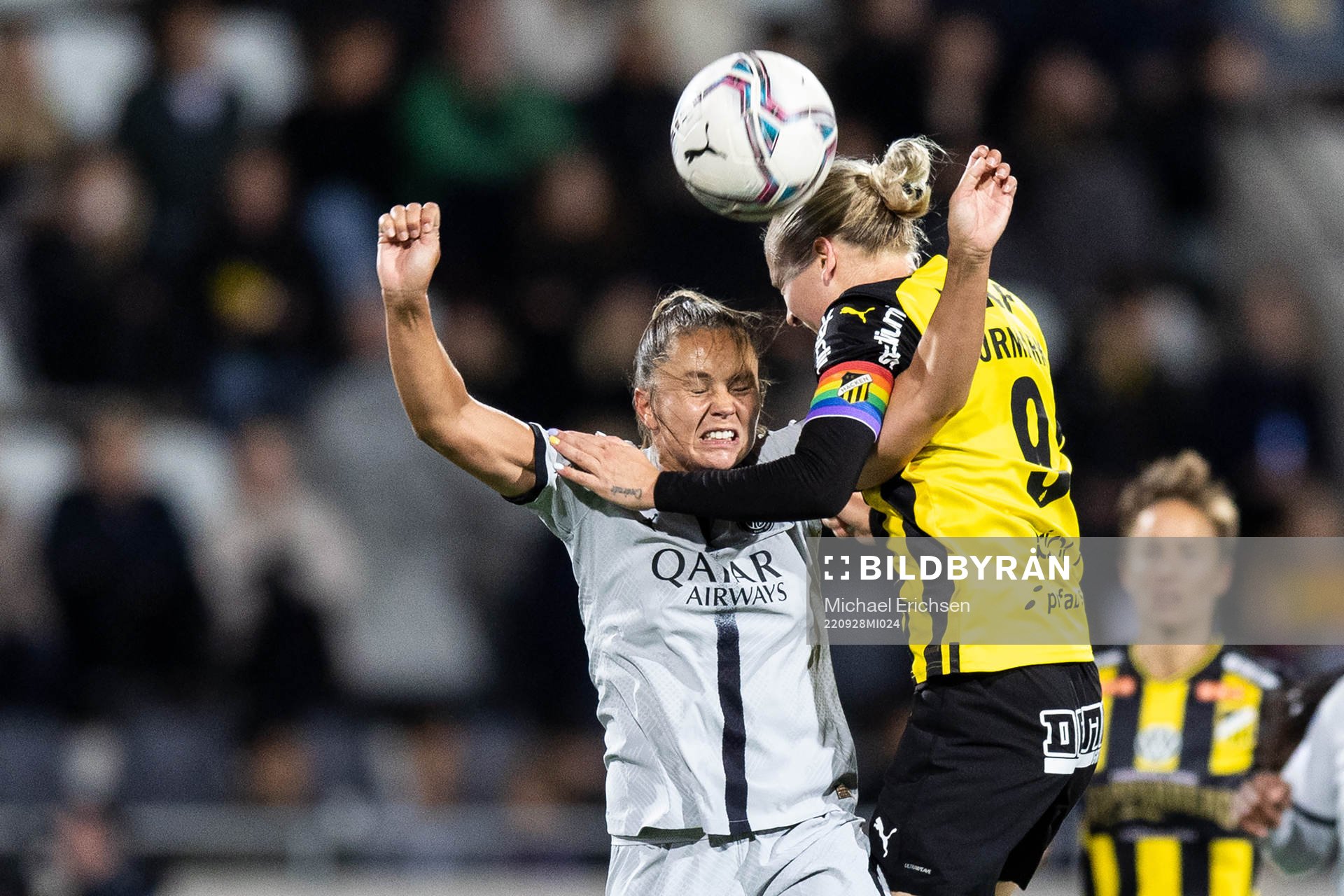 Lieke Martens of Paris and Filippa Curmark of Häcken