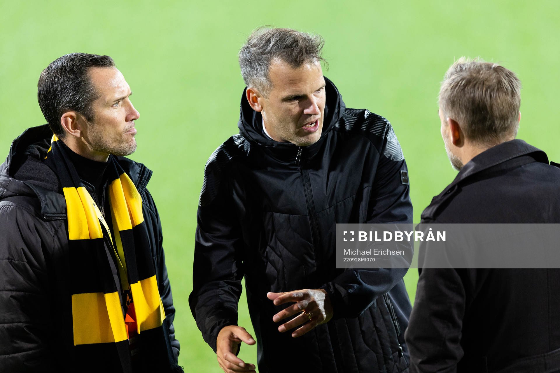 Sporting director Martin Ericsson, head coach Robert Vilahamn and Christian Lundström after the UEFA Women's Champions League football match between Häcken and Paris Saint Germain on September 28, 2022 in Göteborg.