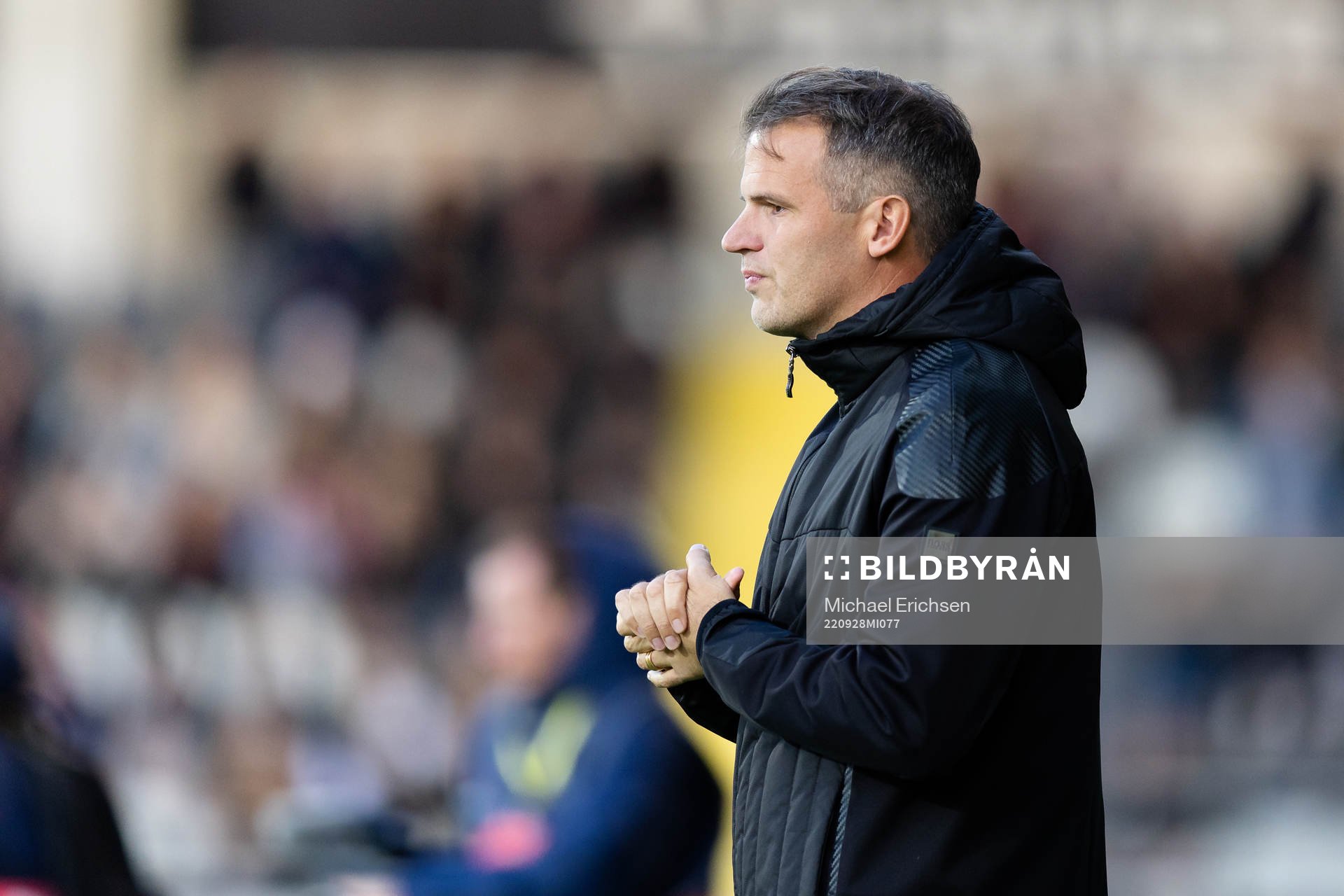 Head coach  Robert Vilahamn of Häcken