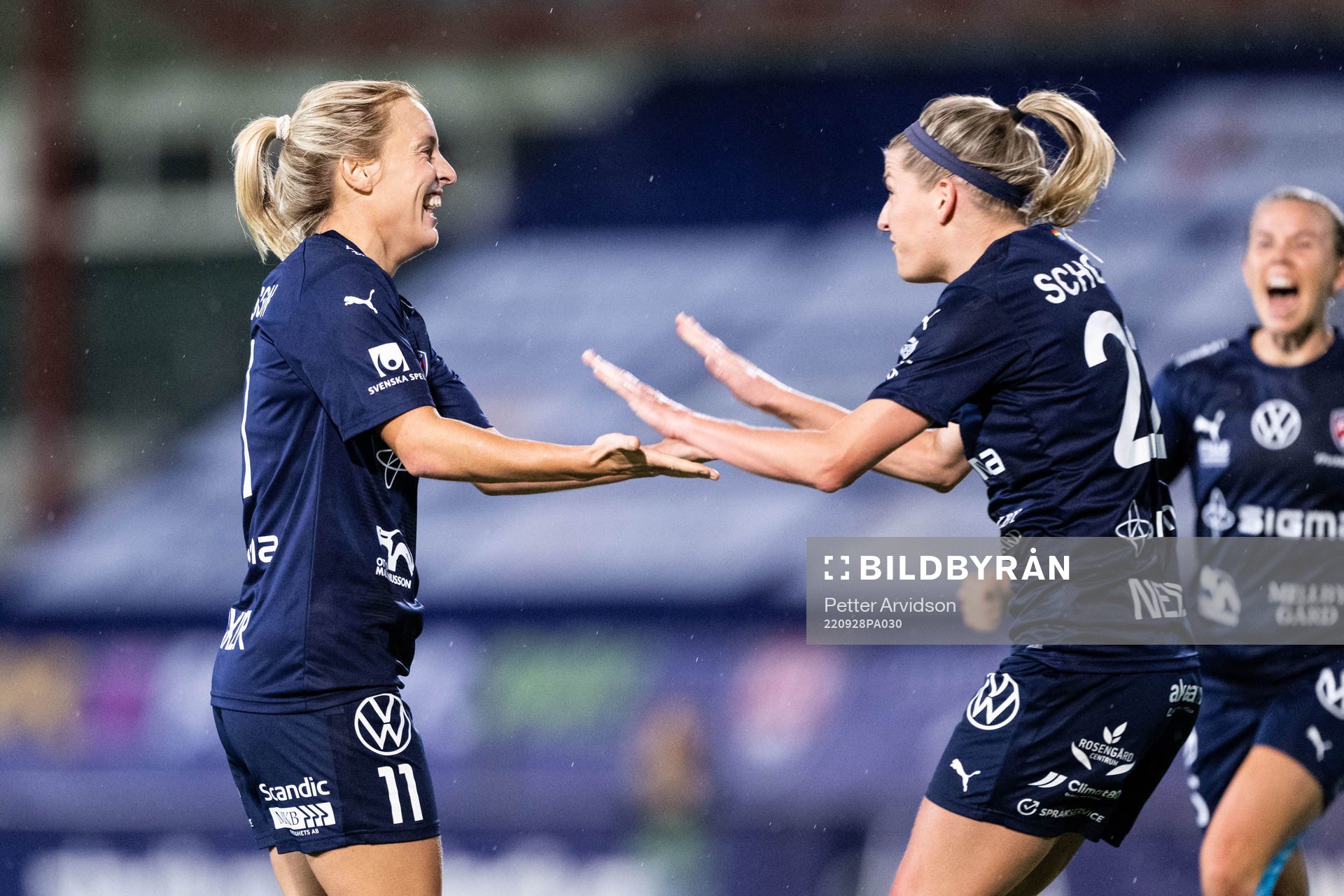 Mimmi Larsson of FC Rosengård celebrates with Olivia