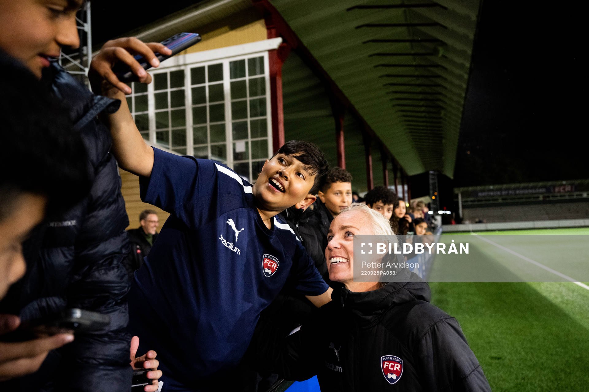 Caroline Seger of FC Rosengård takes a selfie with fans