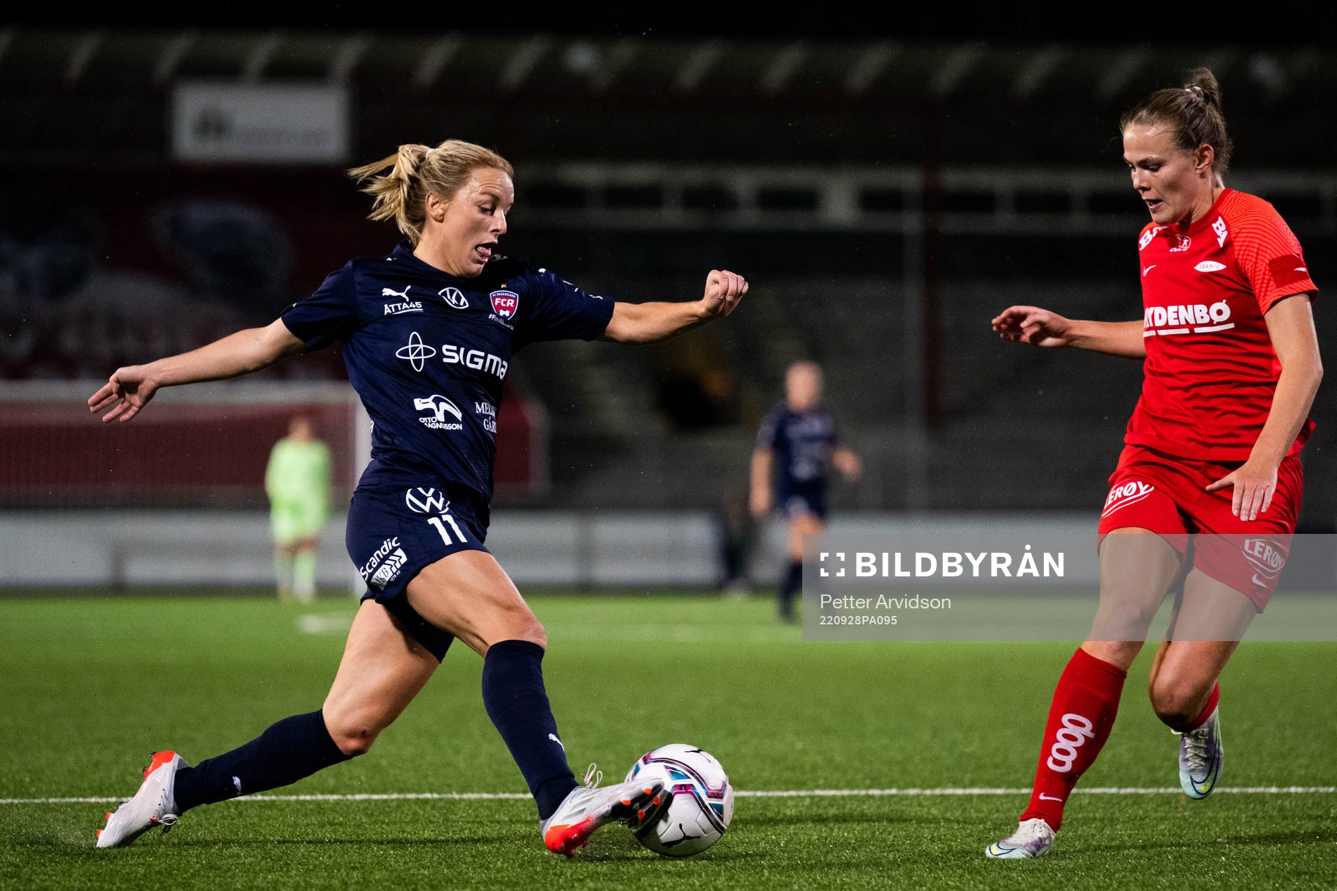 Mimmi Larsson of FC Rosengård and Martine Østenstad of Brann during the UEFA Women's Champions League football match between FC Rosengård and Brann on September 28, 2022 in Malmö.
