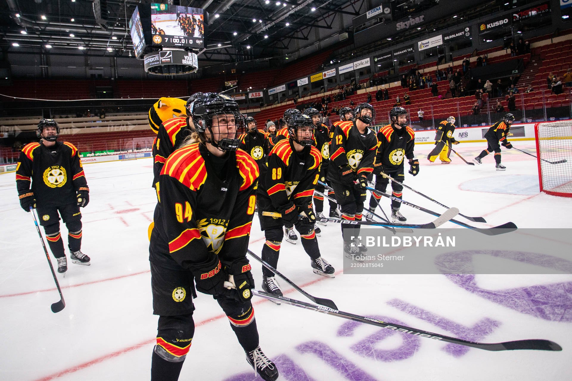 Brynäs spelare jublar