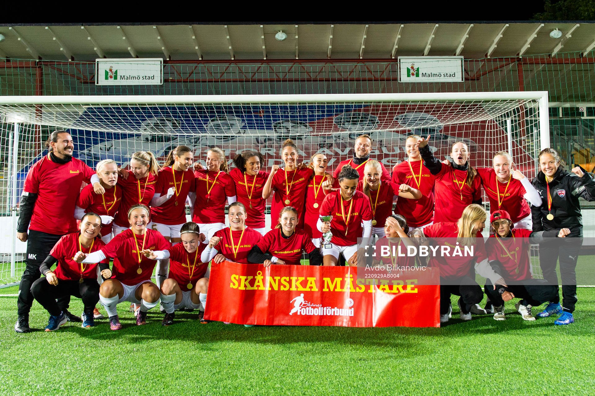 Rosengårds spelare jublar