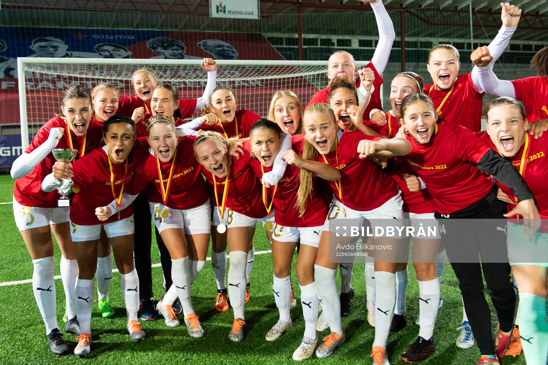 Rosengårds spelare jublar